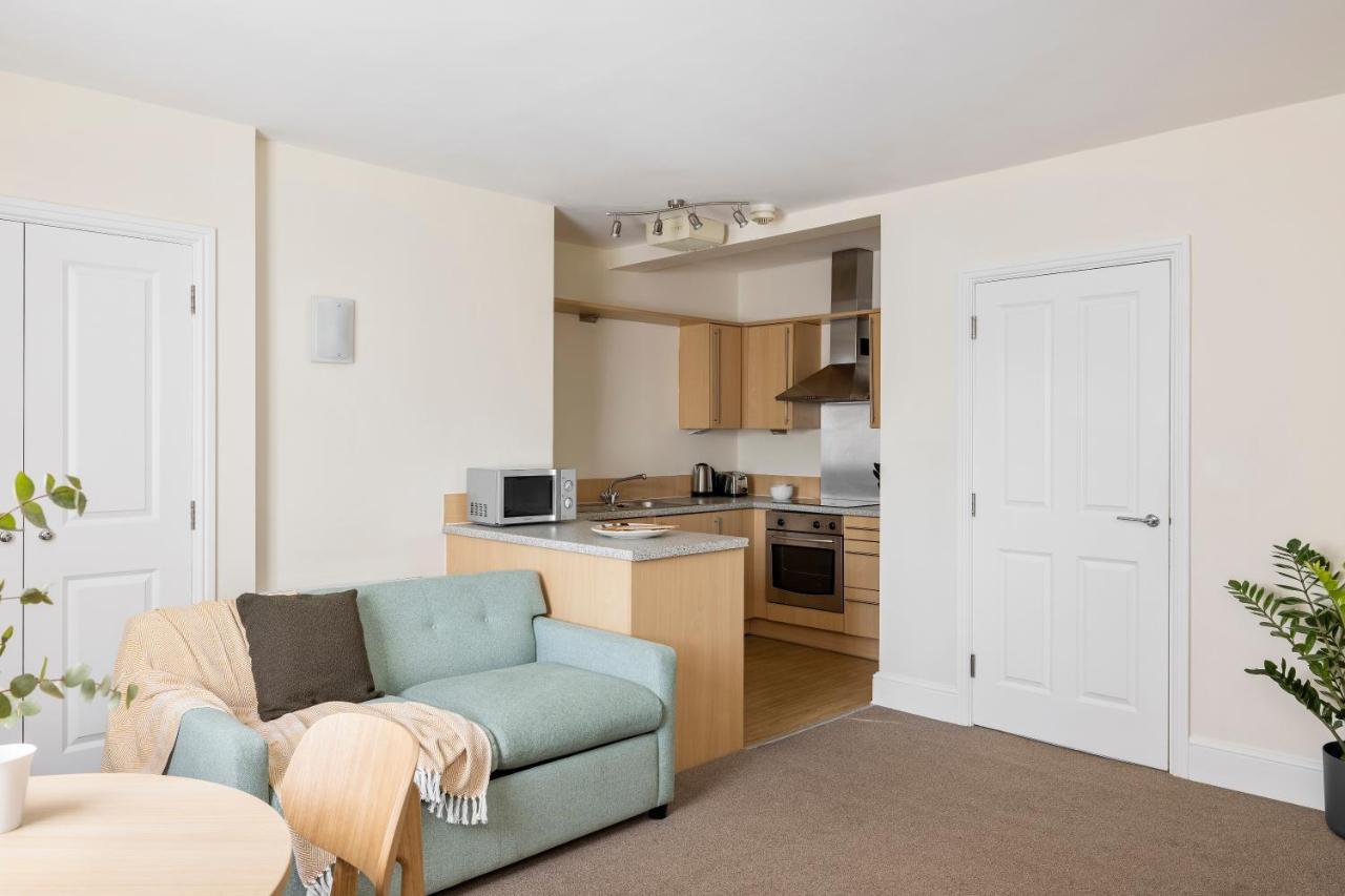 Saco Cardiff Cathedral Road Apartment Bagian luar foto