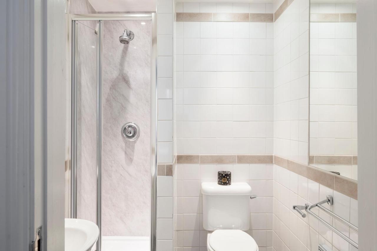 Saco Cardiff Cathedral Road Apartment Bagian luar foto